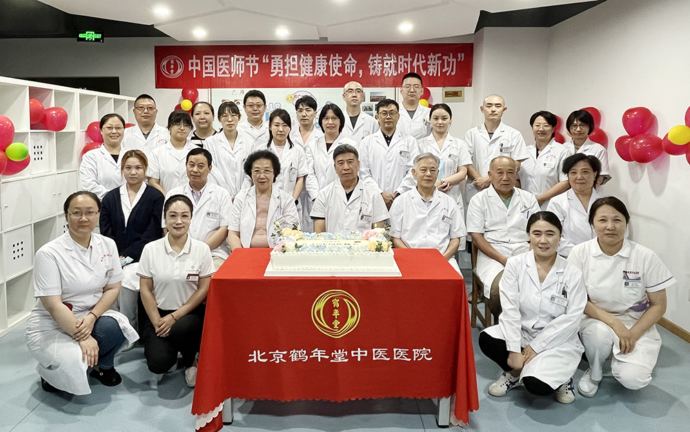 合影1.jpg 合影1.jpg